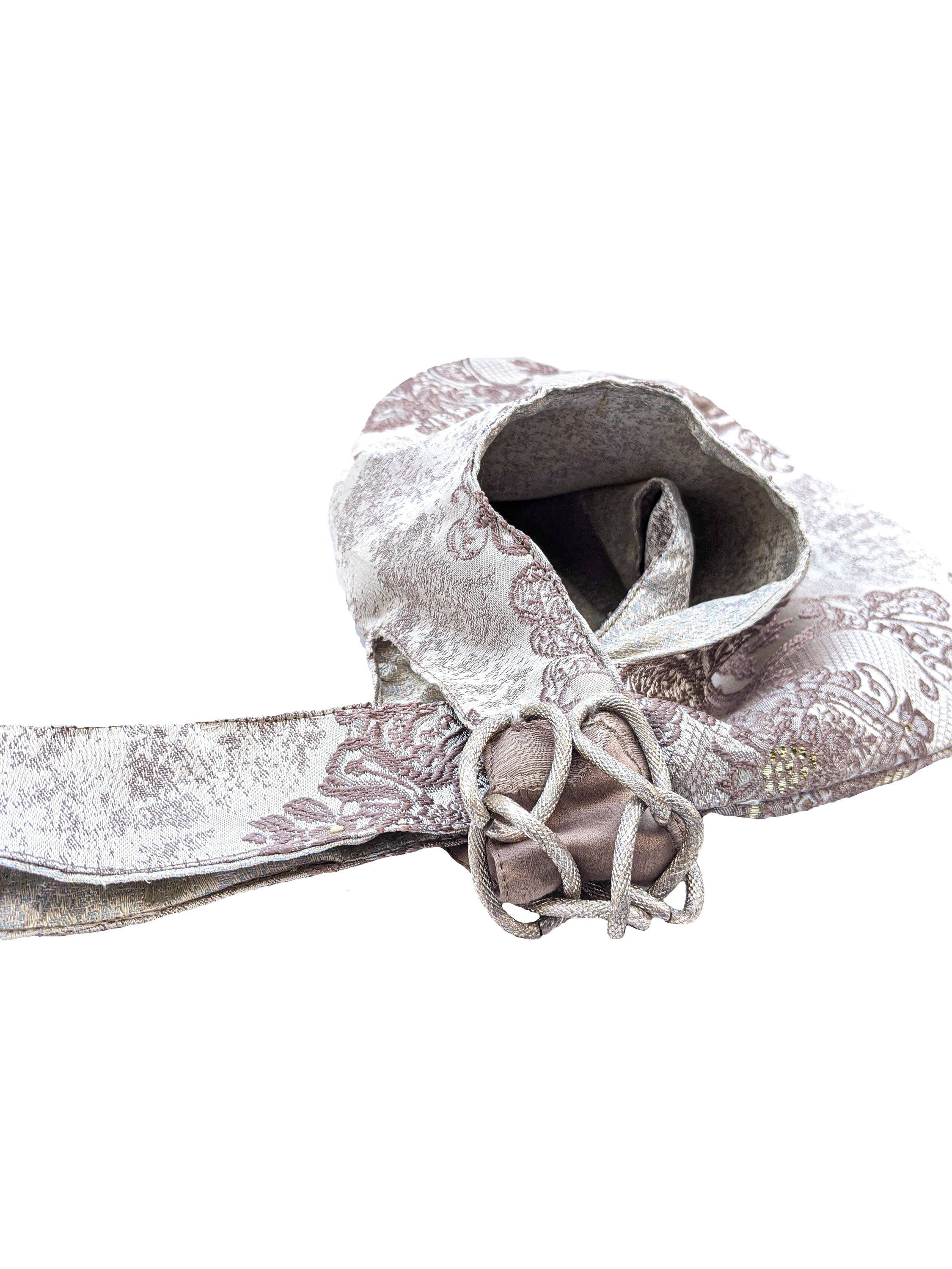 Reversible garment wristlet bag