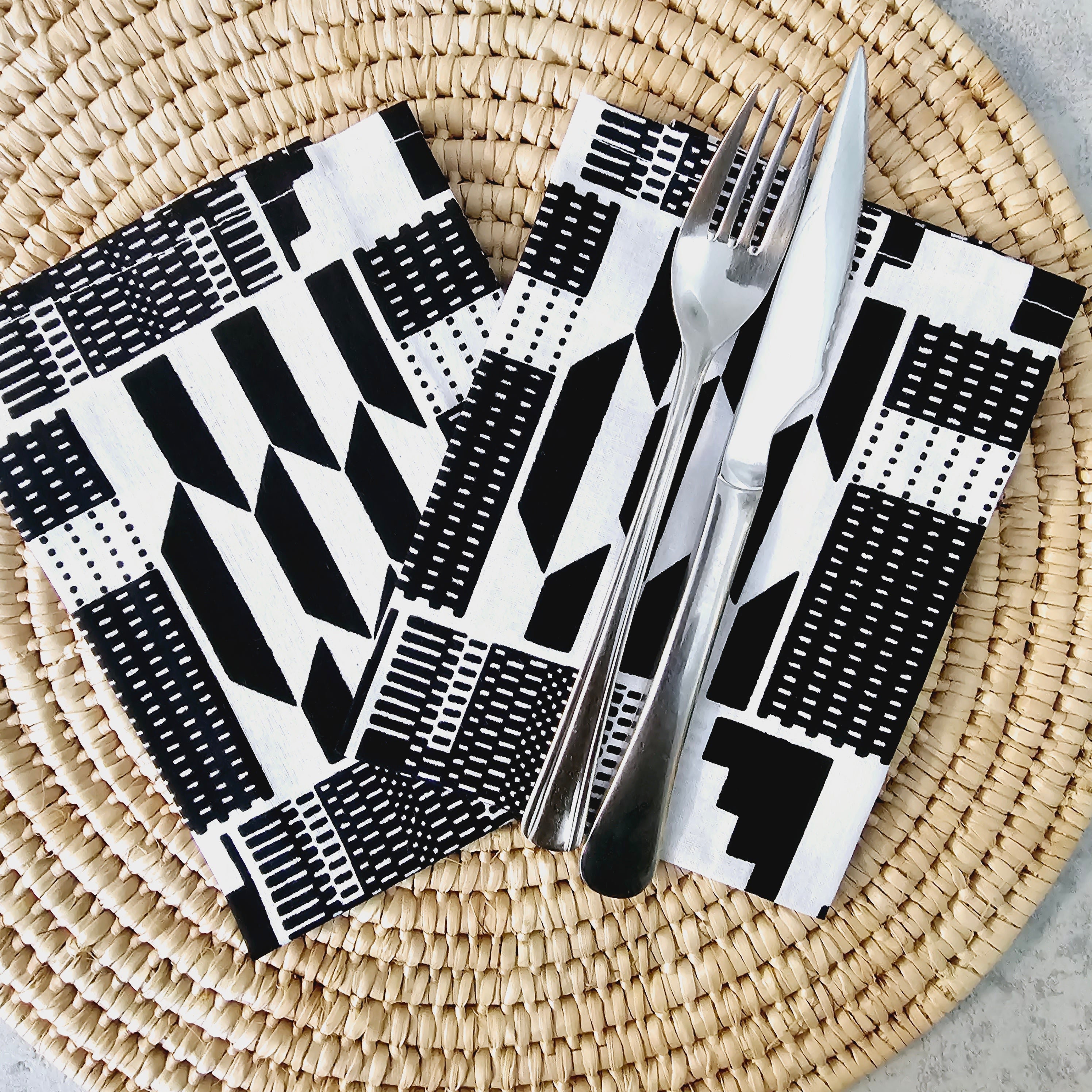 Set of 4 / 8 Napkins | 35x35cm | Black Mudcloth Print, Ankara Wax,