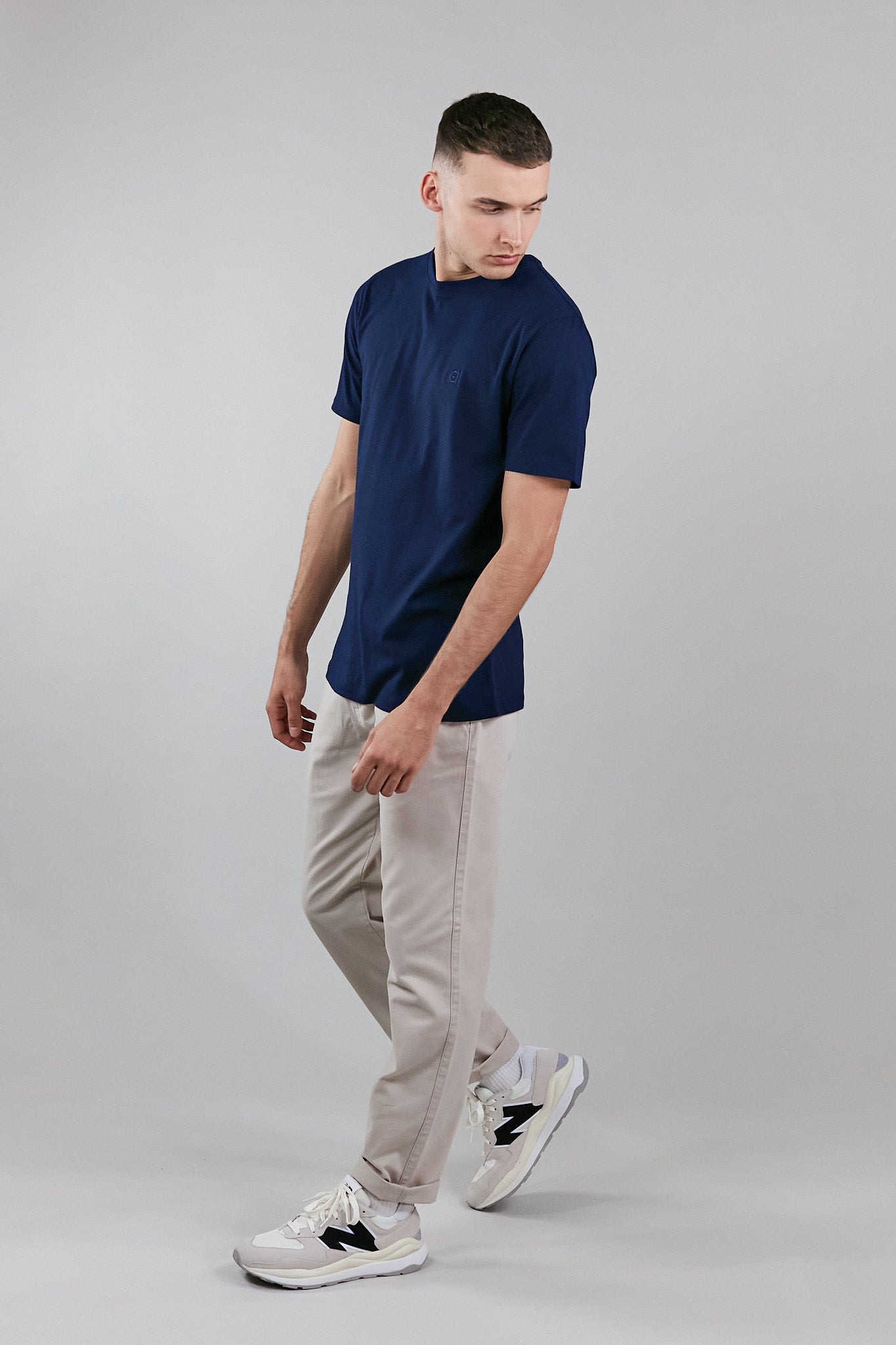 navy low carbon t-shirt