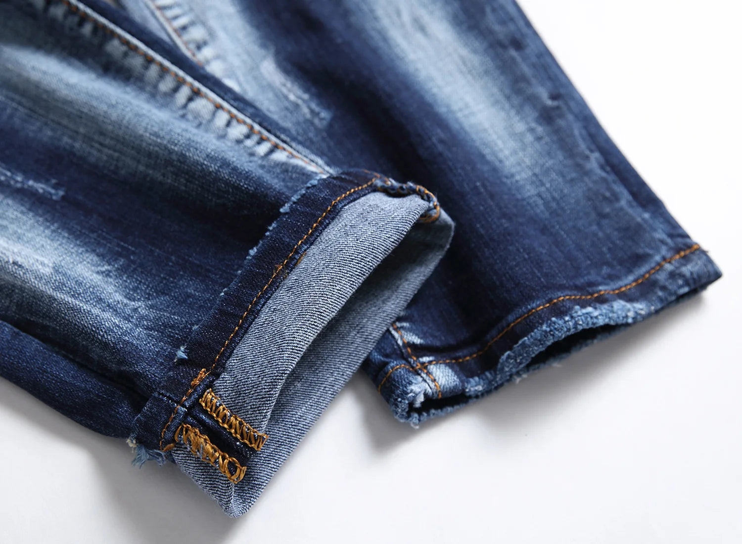 Light Luxury Men’s Slim-fit Stretch Blue Denim Pants,Printing Decors