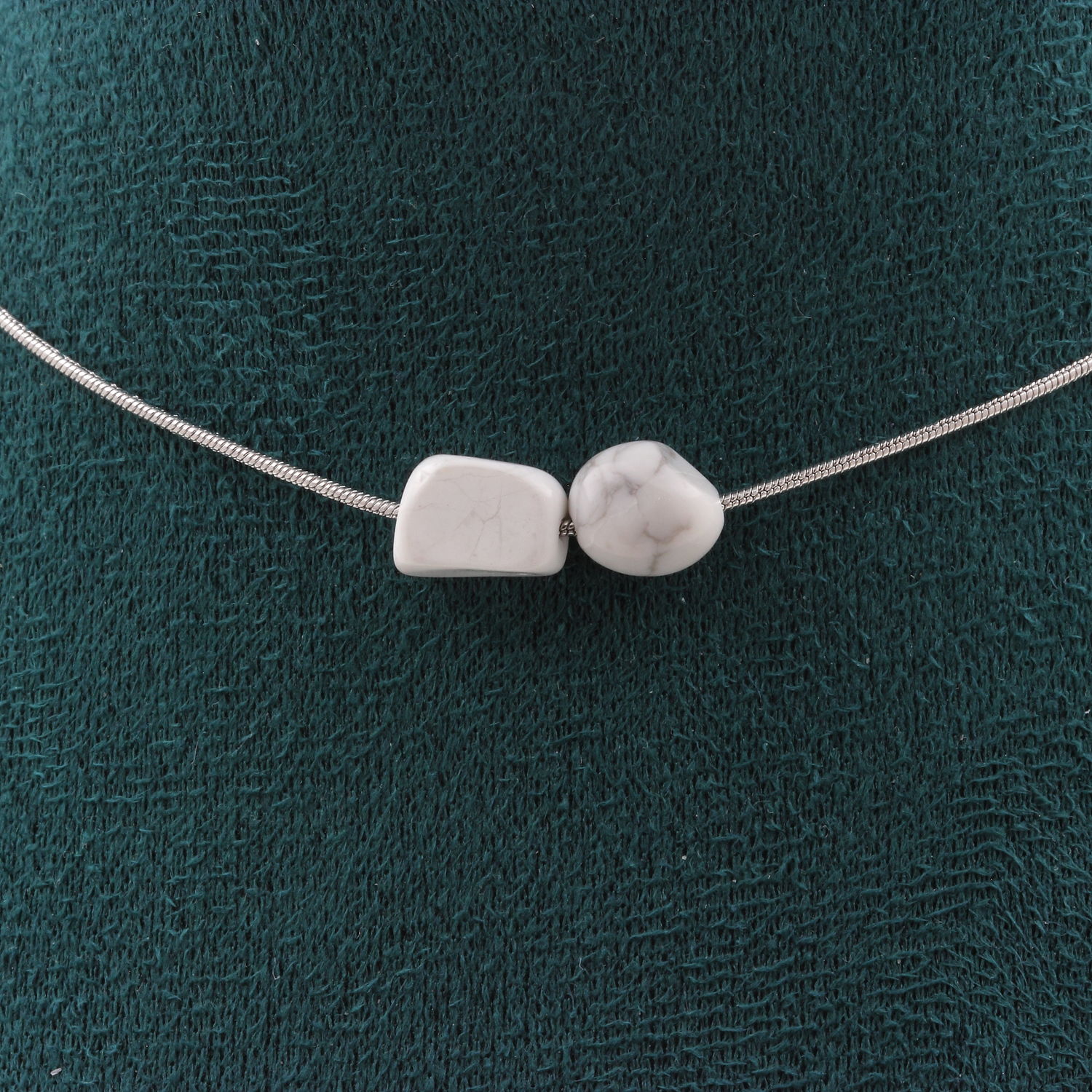 Howlite from the USA 2 beads necklace.