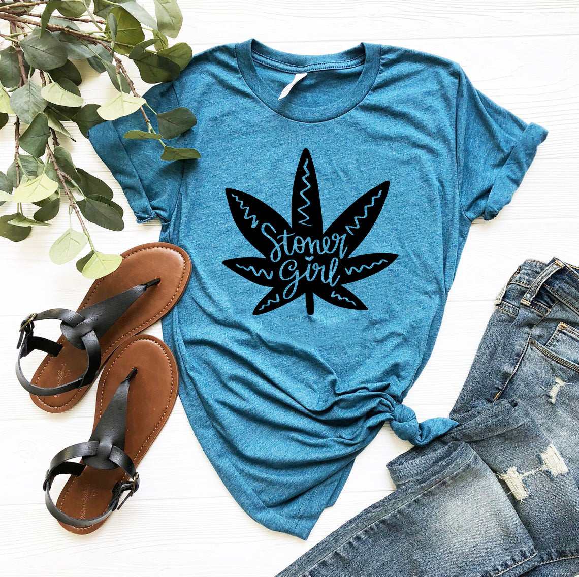 DT0939 Stoner Girl Shirt
