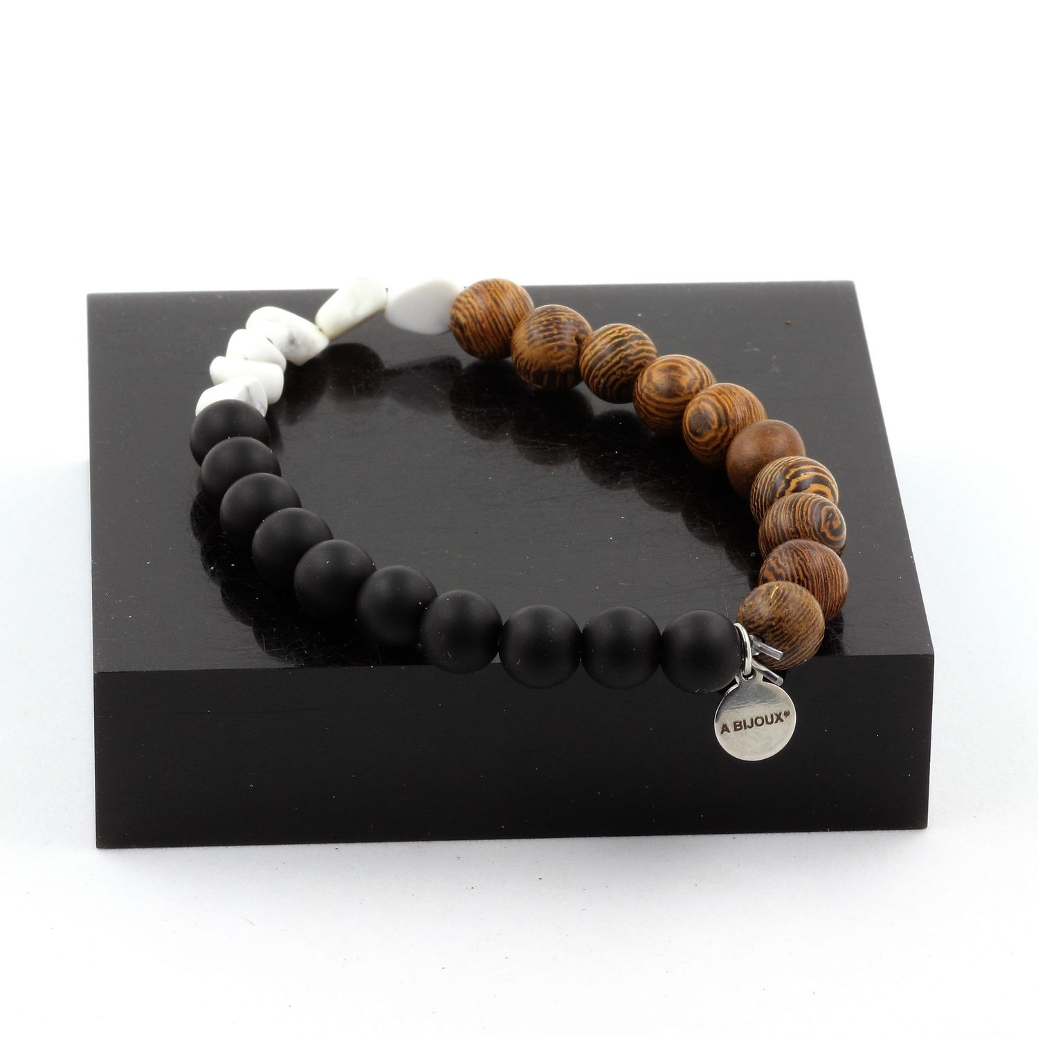 Howlite from USA + Matte black Onyx + wood Bracelet 8 mm Beads.