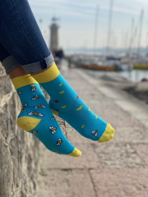 BUZZ blue socks with bees and hearts