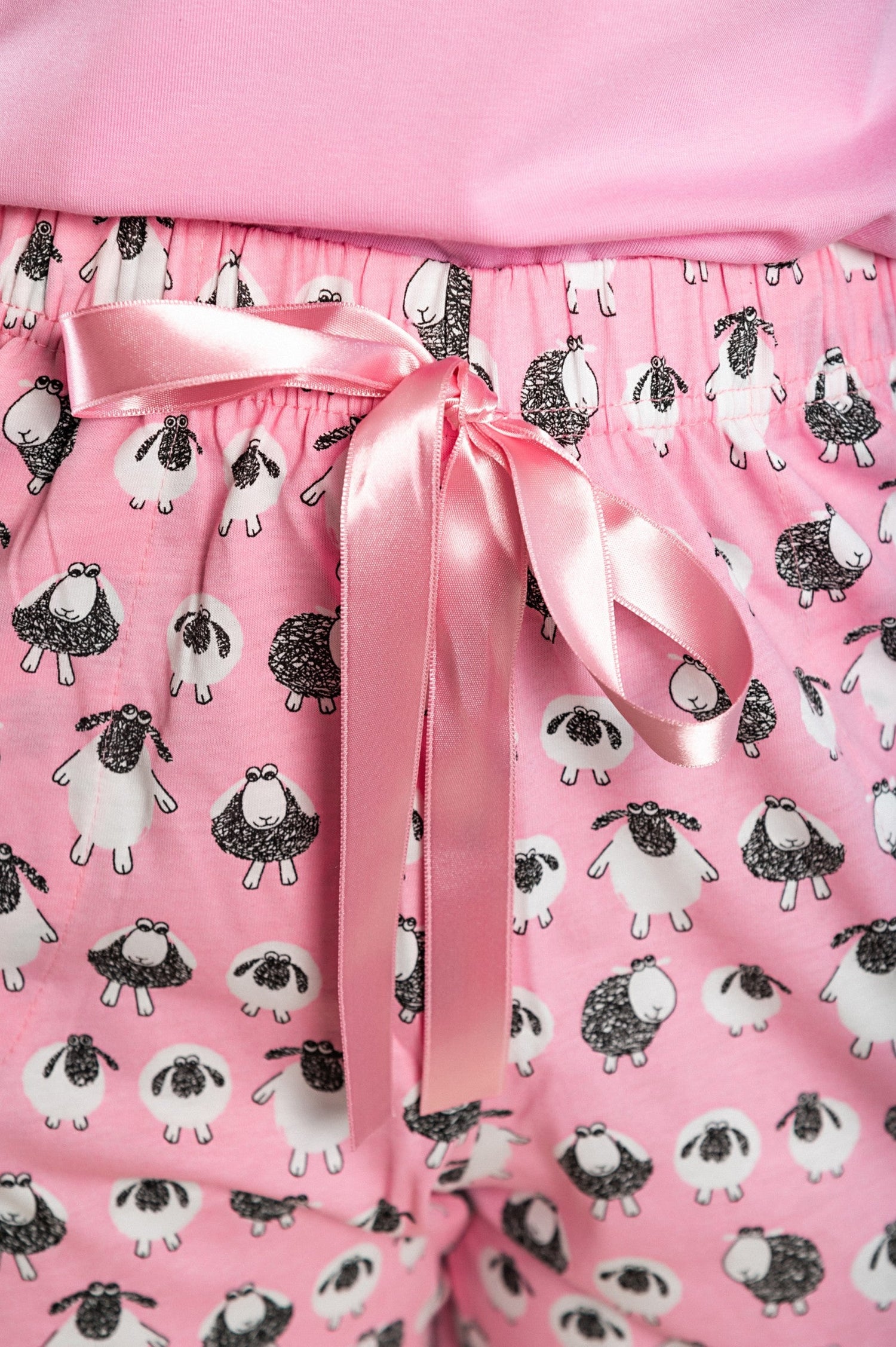 Short pajamas with print, pink