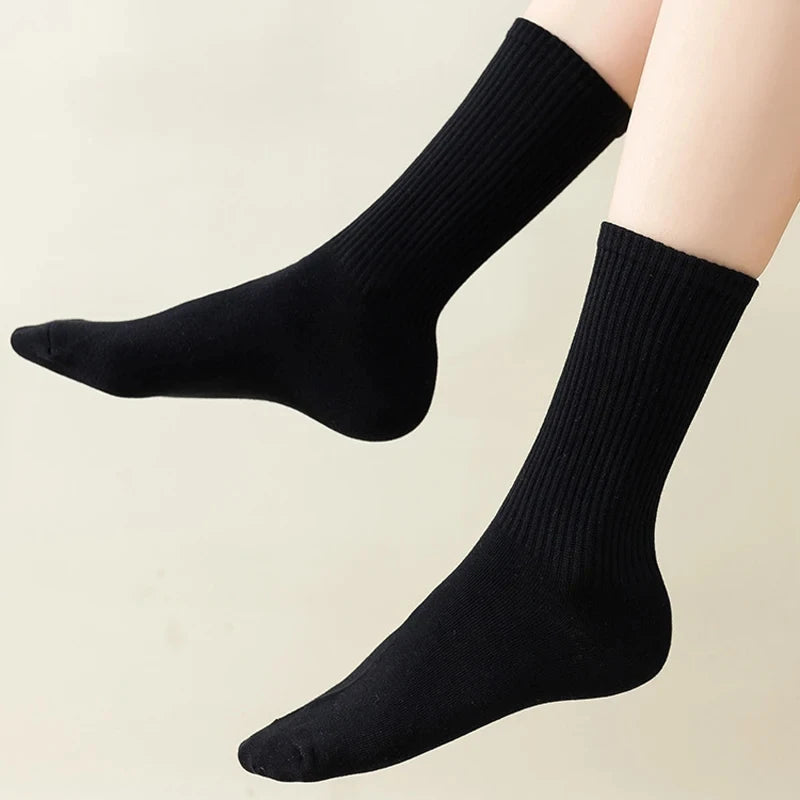 6 Pairs Middle Tube Socks For Men And Women Solid Colour In White and