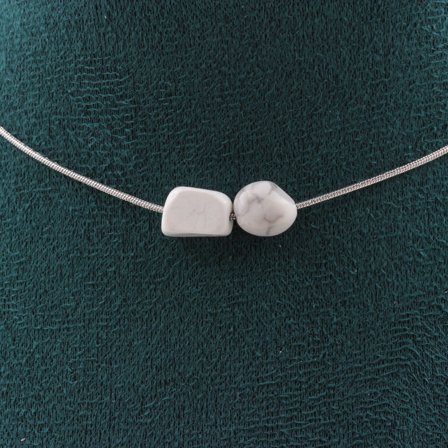 Howlite from the USA 2 beads necklace.