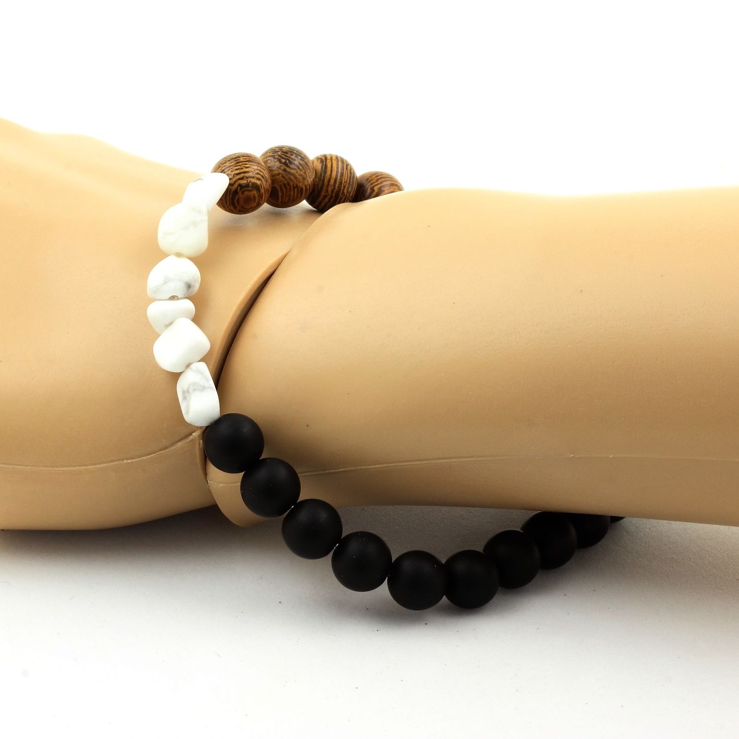 Howlite from USA + Matte black Onyx + wood Bracelet 8 mm Beads.