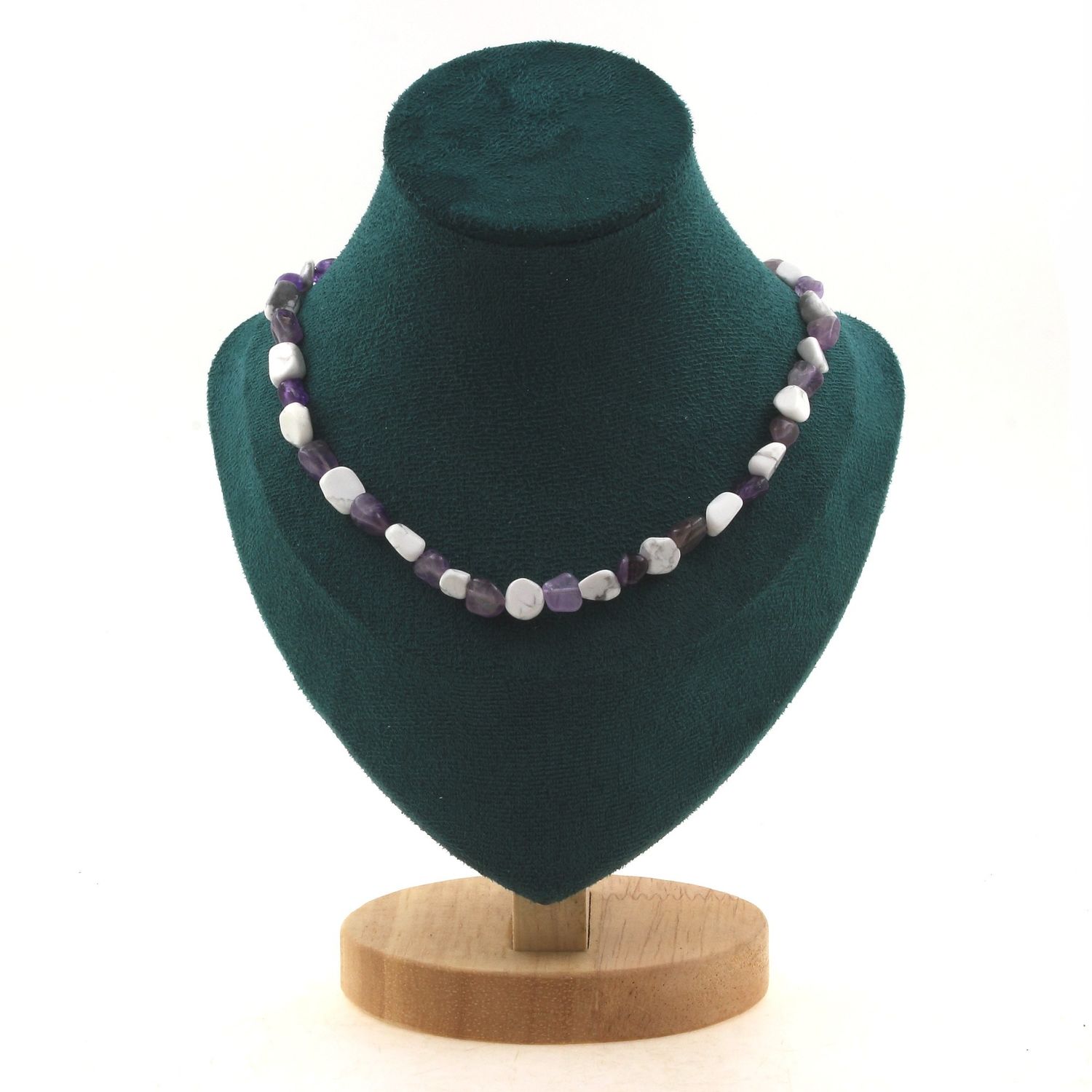 Howlite from USA +  Amethyst from Brazil beads necklace.